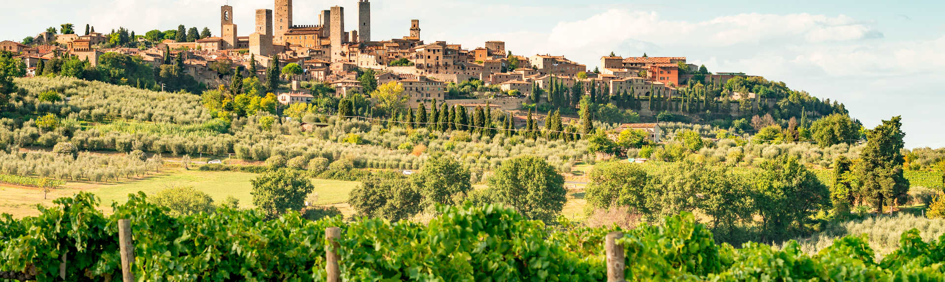What is the prettiest town in Tuscany?